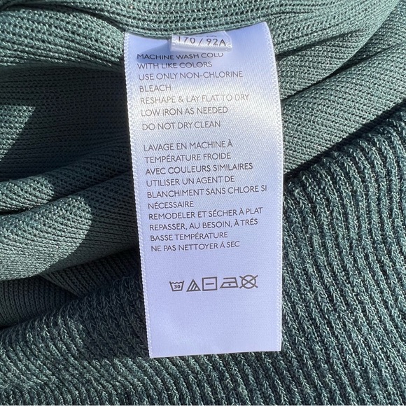 Urban Outfitters sweater - Picture 5 of 5